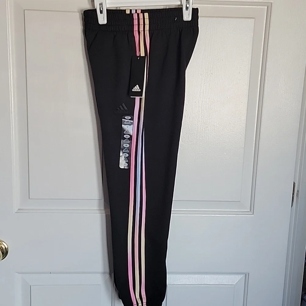 Adidas girls, S(8), black loose fit sweatpants, pastel colored stripes. NWT